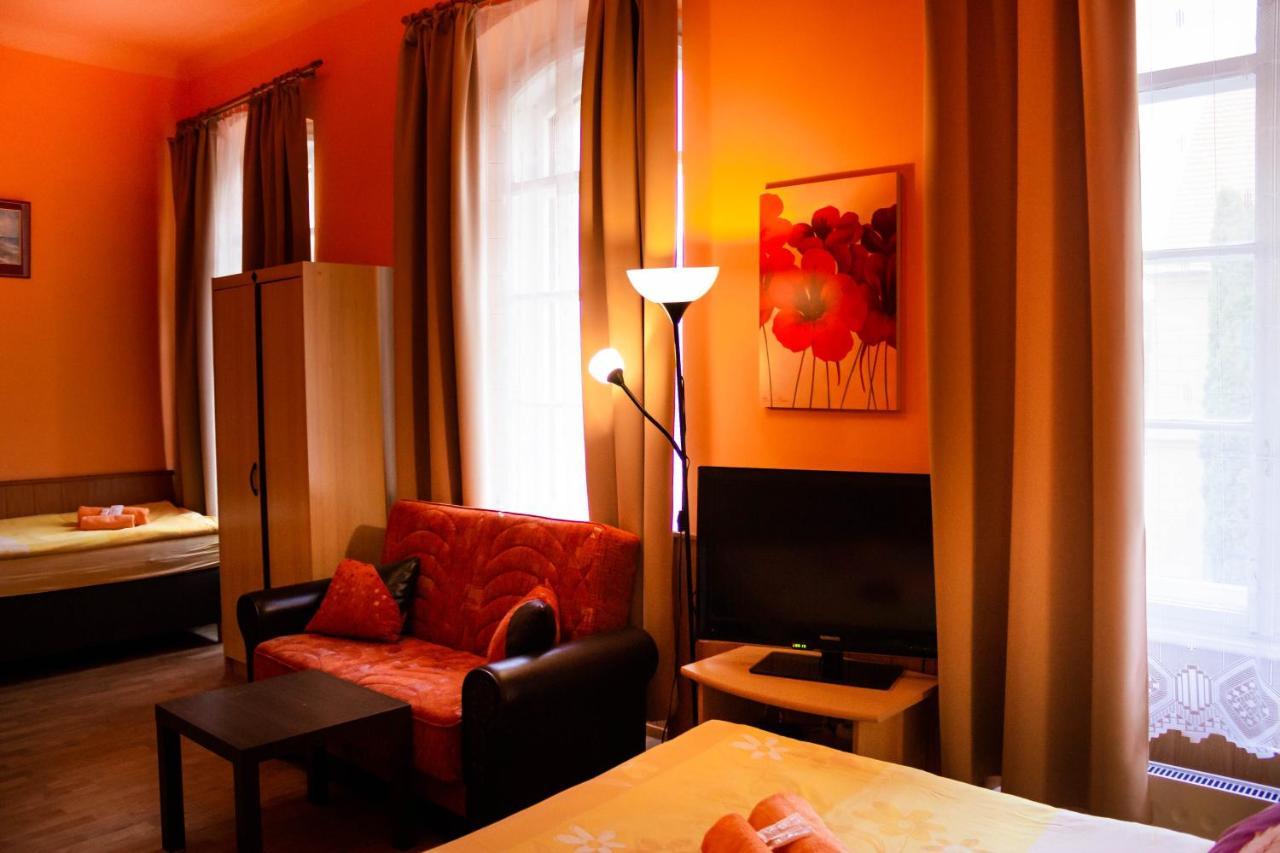 Hotel Rychta Netolice ภายนอก รูปภาพ