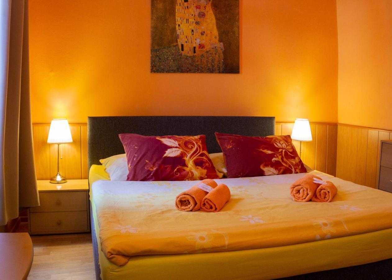 Hotel Rychta Netolice ภายนอก รูปภาพ