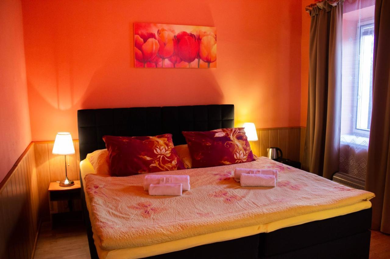 Hotel Rychta Netolice ภายนอก รูปภาพ